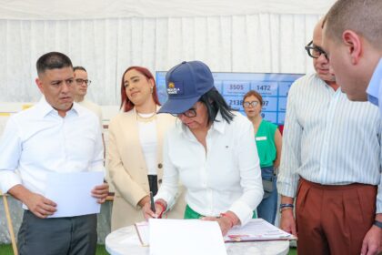Anunciaron subsidios directos a juntas de condominios para reparar viviendas afectadas por los terremotos en Caracas