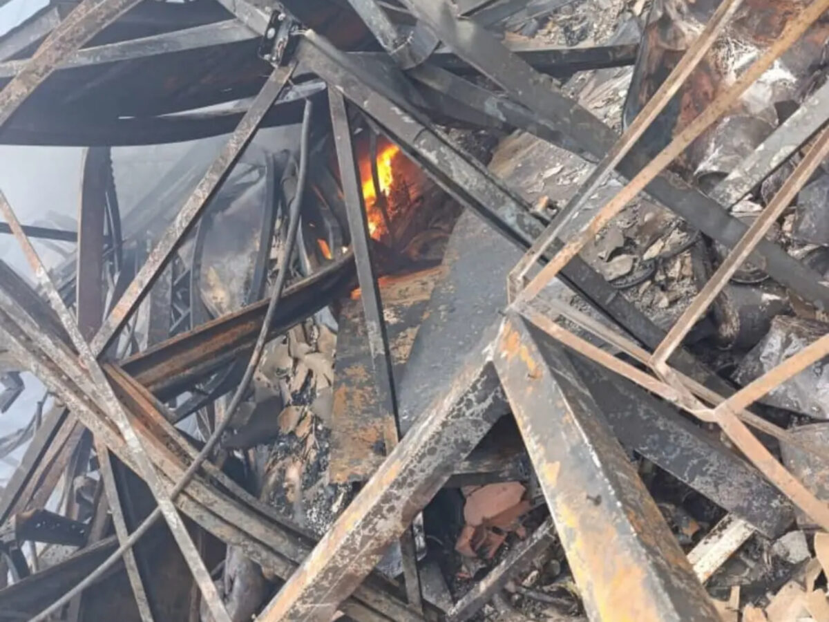Reportaron incendio en la zona industrial de El Llanito