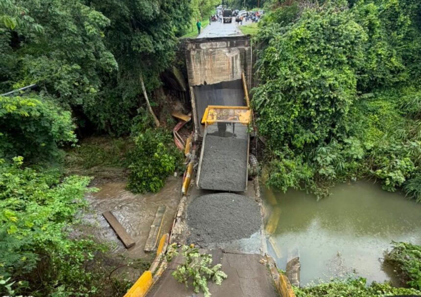 Colapsó puente El Pao que conecta San Juan de los Morros con San Sebastián de los Reyes