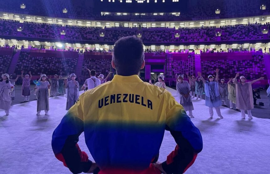 Antonio Díaz aseguró que la delegación venezolana de karate tiene posibilidades de repetir el título en Santa Fe 2026