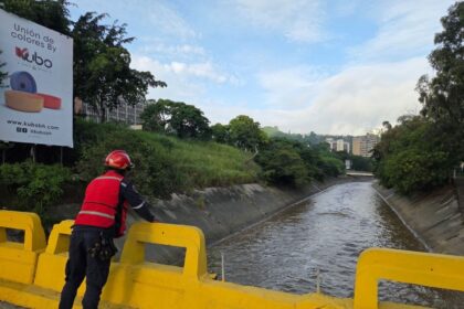 Localizaron el cuerpo de una mujer que cayó a una alcantarilla durante las lluvias en la Gran Caracas