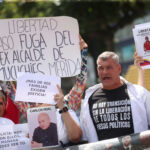 “¿Cuánto petróleo vale un preso político?”: Familiares marcharon en Caracas por la libertad de sus seres queridos