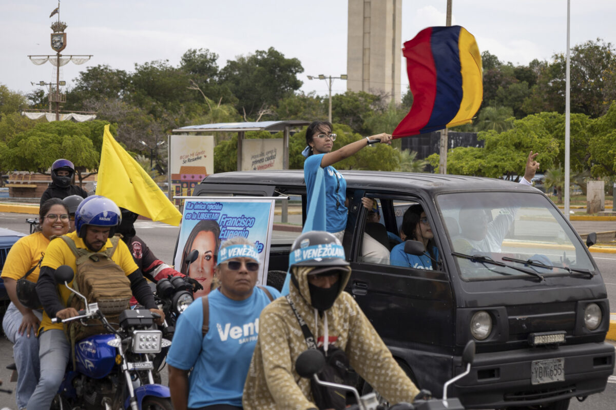 Realizaron caravanas en varios estados del país para exigir el regreso de María Corina Machado