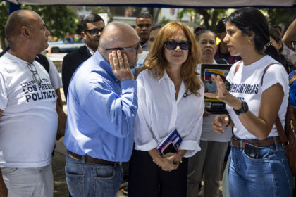 Defensoría venezolana prometió revisar casos de desaparecidos en la frontera y otros países