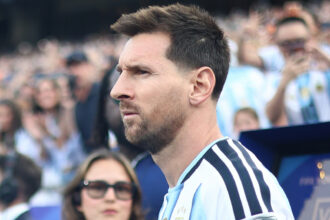 “Una camiseta para toda la vida”: Messi presentó la camiseta oficial para su despedida