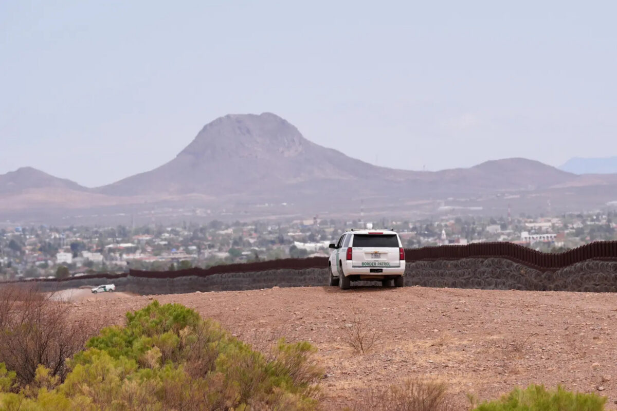 En Arizona inició la construcción del muro fronterizo de Trump pese a la oposición de la tribu Tohono O’odham