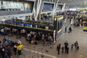 Chile confirmó que permitirá la salida de venezolanos con el salvoconducto digital