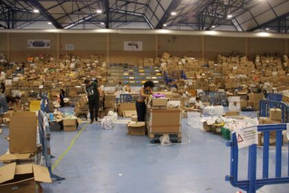 Tres meses después de los terremotos, venezolanos en España mantienen una red de ayuda hacia Venezuela