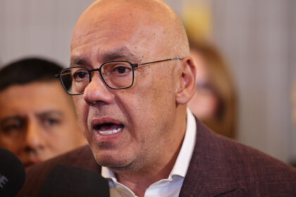 Jorge Rodríguez dice que habrá cuatro elecciones, pero dentro de los plazos que establece la Constitución