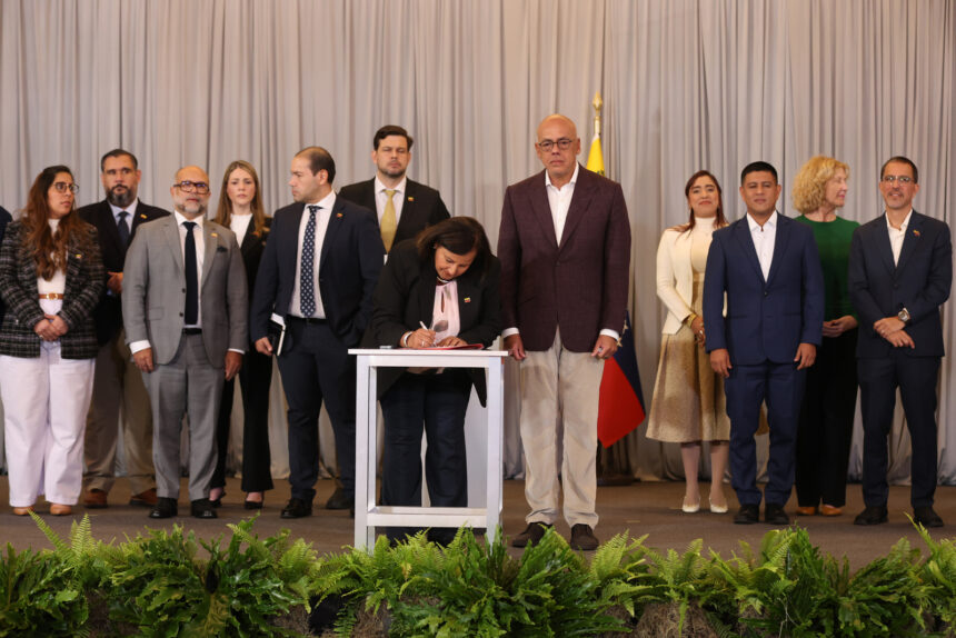 Jorge Rodríguez dice que habrá cuatro elecciones, pero dentro de los plazos que establece la Constitución