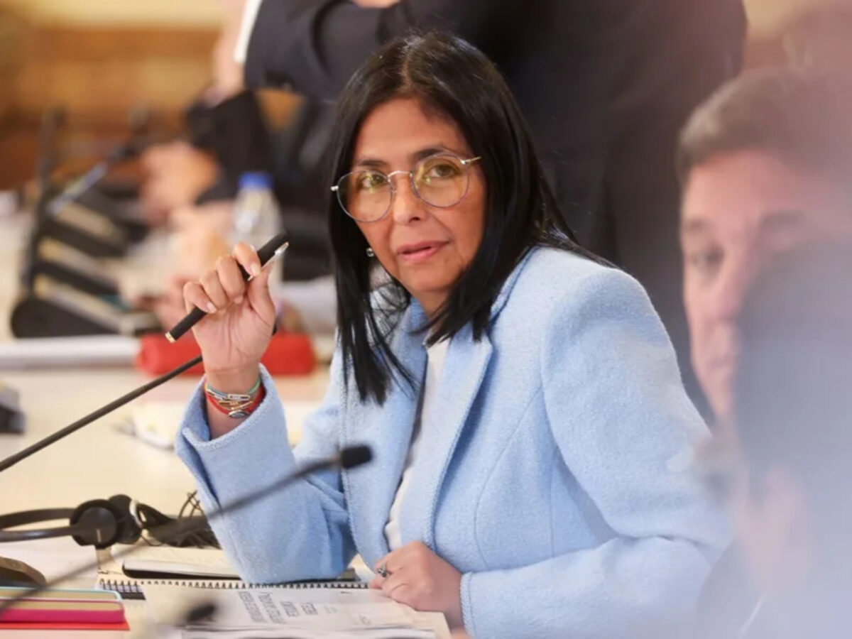 ¿Qué visitas diplomáticas ha realizado Delcy Rodríguez en 2026?
