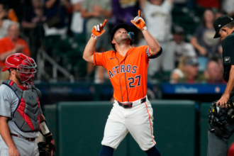 José Altuve alcanzó los 2.500 hits y se posiciona en el top de la MLB