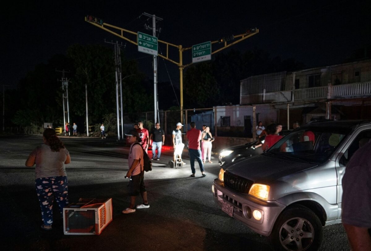 Se registraron nuevas protestas nocturnas en varios estados del país por apagones de más de 10 horas