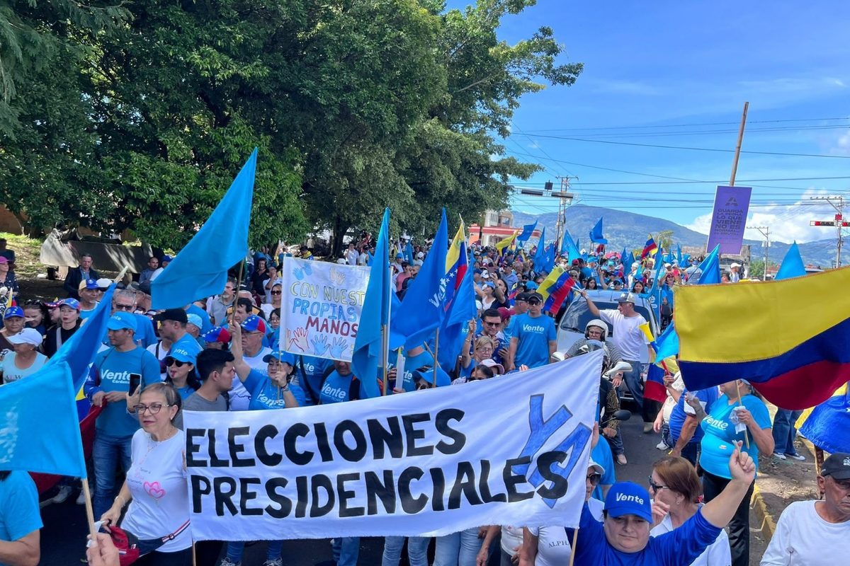 Oposición se moviliza en varias zonas de Venezuela para exigir elecciones presidenciales en 2027
