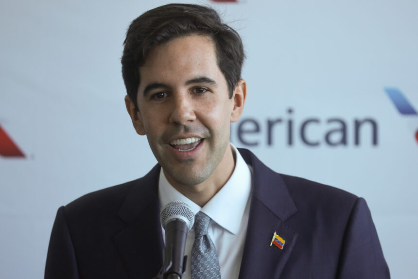 Delcy Rodríguez designó a Oliver Blanco como nuevo canciller de Venezuela