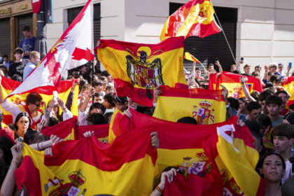 Enfrentamientos entre acampados por la vivienda y grupos ultras generaron tensión en Madrid