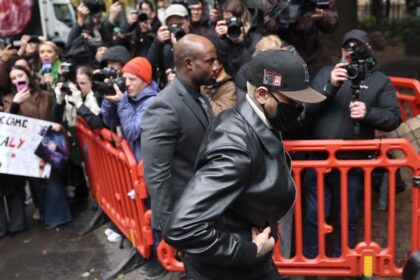 Condenaron al cantante Chris Brown a 8 meses de cárcel con pena suspendida por un año