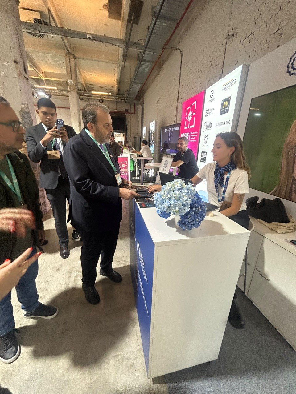 Profesionales venezolanos buscan impulsar el cine nacional en el circuito audiovisual iberoamericano