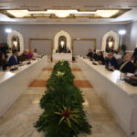 El gobierno encargado y la Asamblea Nacional de 2015 comienzan su tercera ronda de diálogo