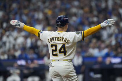 El venezolano William Contreras fue el pelotero más destacado en el primer juego de la Serie Mundial