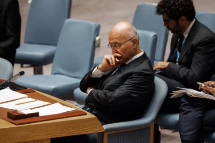 Alto comisionado de Acnur confía en que transición en Venezuela facilite retorno de migrantes