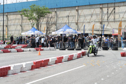 Motos, prevención y buena vibra: así se vivió la experiencia EK Day en Caracas