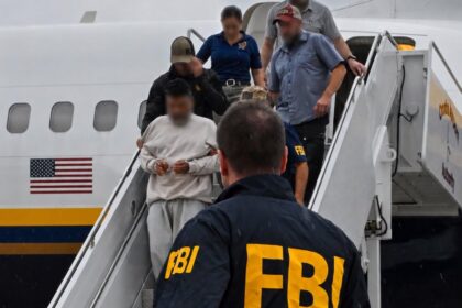 FBI capturó en Venezuela al primer fugitivo cibernético vinculado al Tren de Aragua