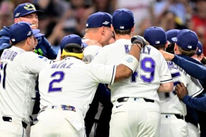 Cuatro venezolanos estarán en la Serie Mundial de la MLB con Milwaukee ante Tampa Bay