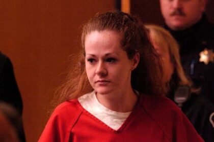 #TeExplicamos | ¿Quién es Christa Pike, la mujer que lleva 30 años en el corredor de la muerte en Tennessee y sobrevivió a su ejecución?